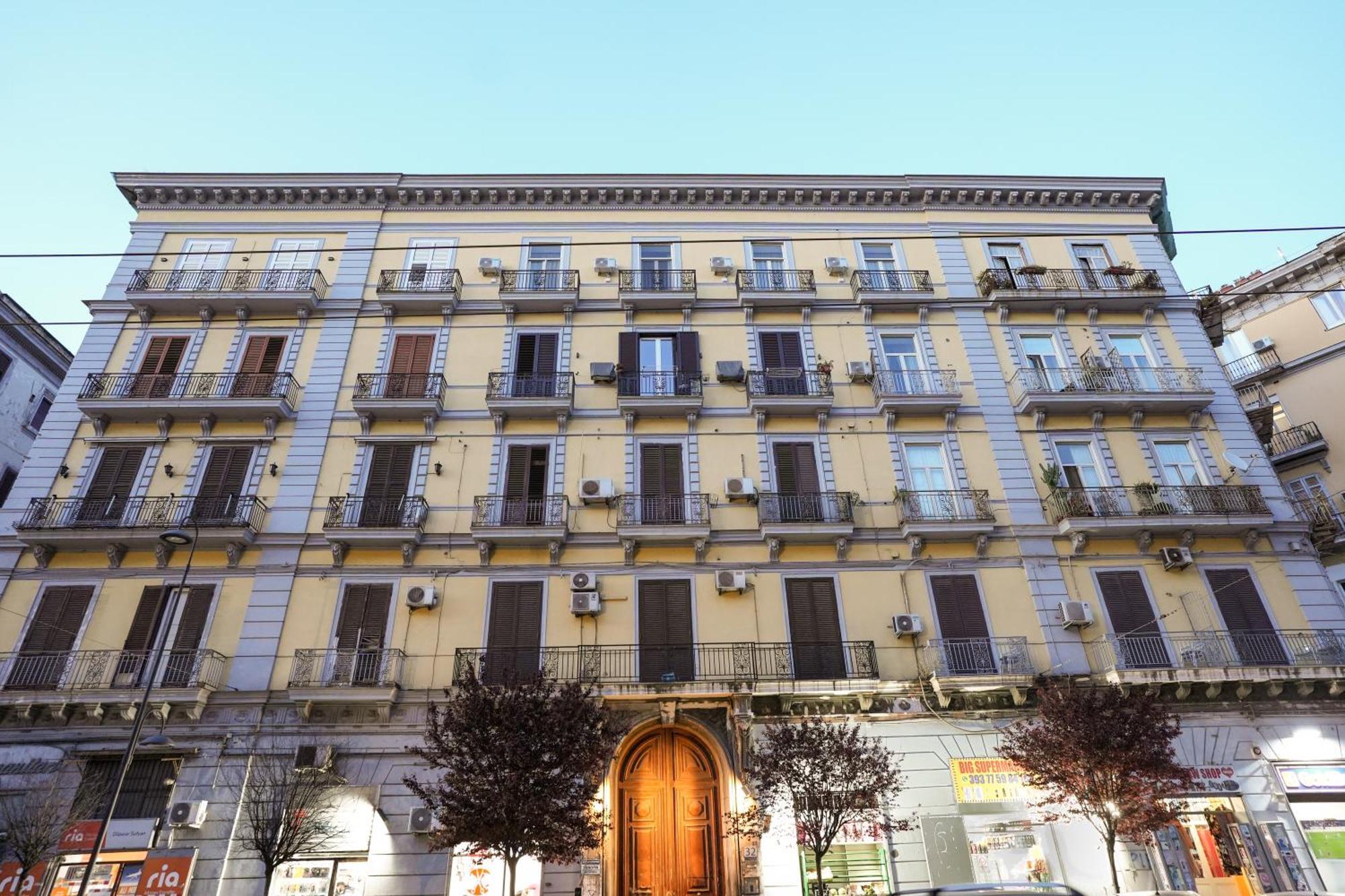Enjoy Napoli - Exclusive Apartment Luaran gambar