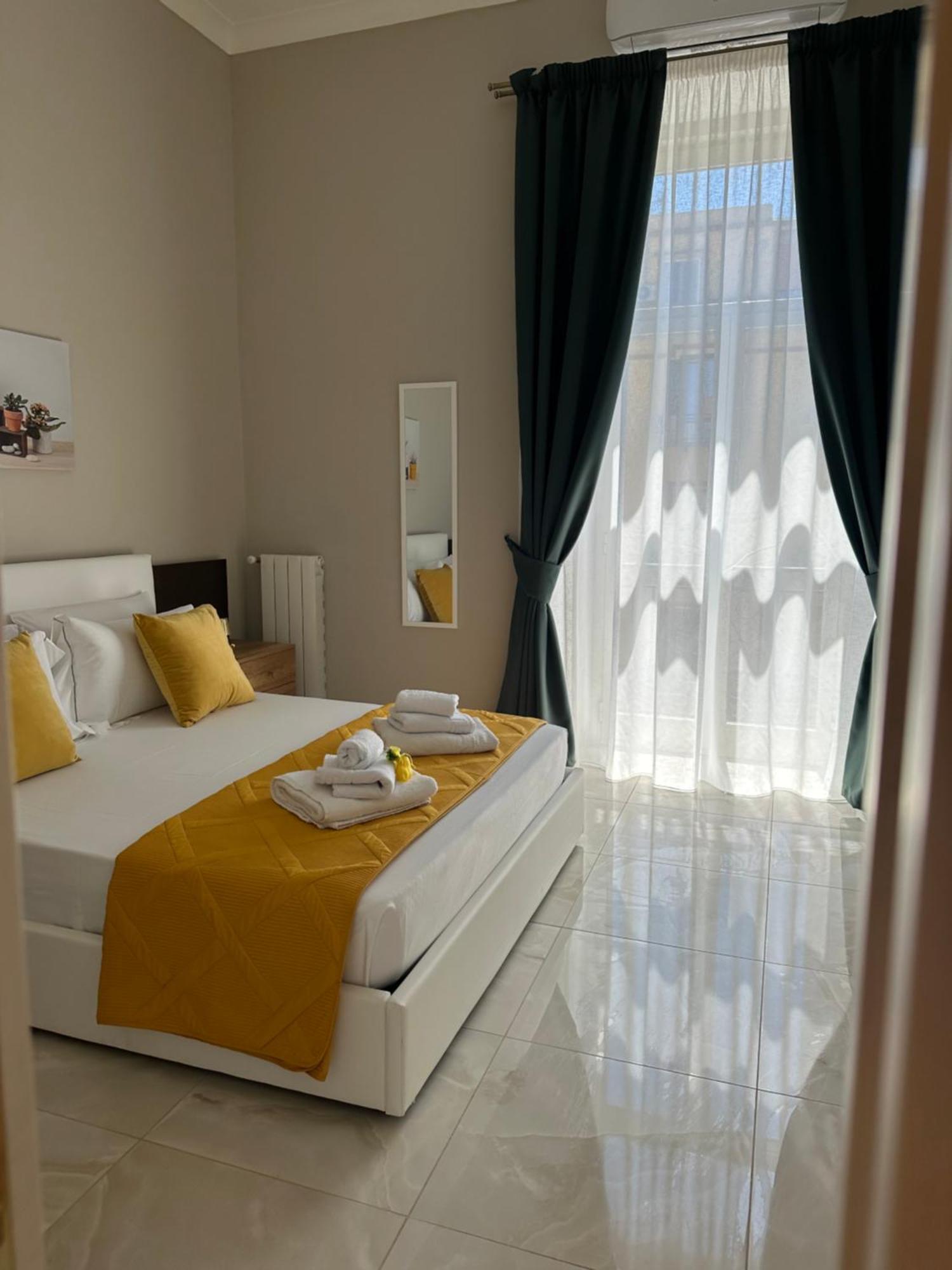 Enjoy Napoli - Exclusive Apartment Luaran gambar
